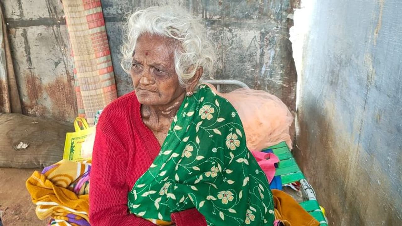 பழம்பெரும் நடிகை ரங்கம்மாள் பாட்டி காலமானார்...வறுமையின் பிடியிலிருந்து விடுவித்த மரணம் பழம்பெரும் நடிகை ரங்கம்மாள் பாட்டி காலமானார்...வறுமையின் பிடியிலிருந்து விடுவித்த மரணம்