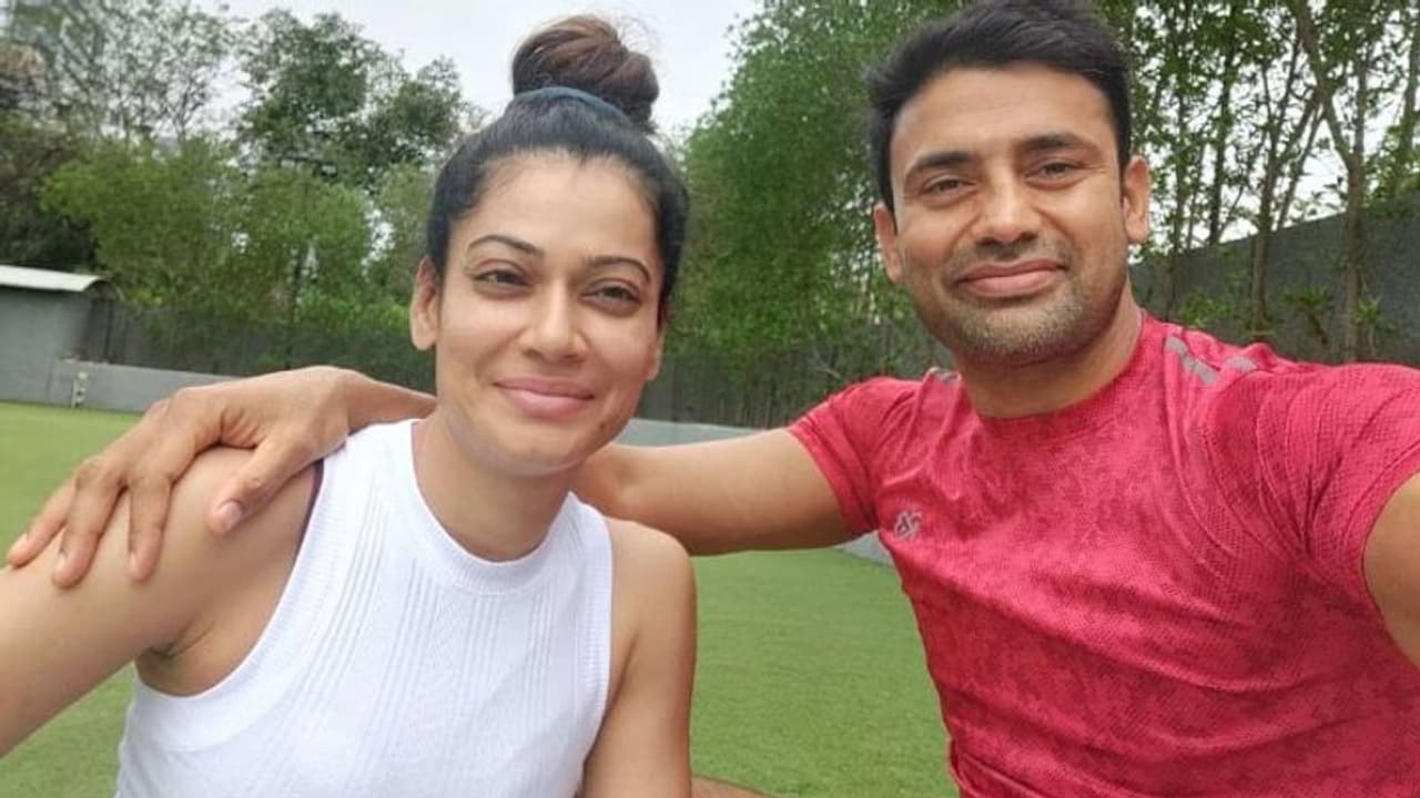 पायल रोहतगी के साथ खड़े हैं संग्राम सिंह, बच्चा नहीं होने पर कही ये बड़ी बात