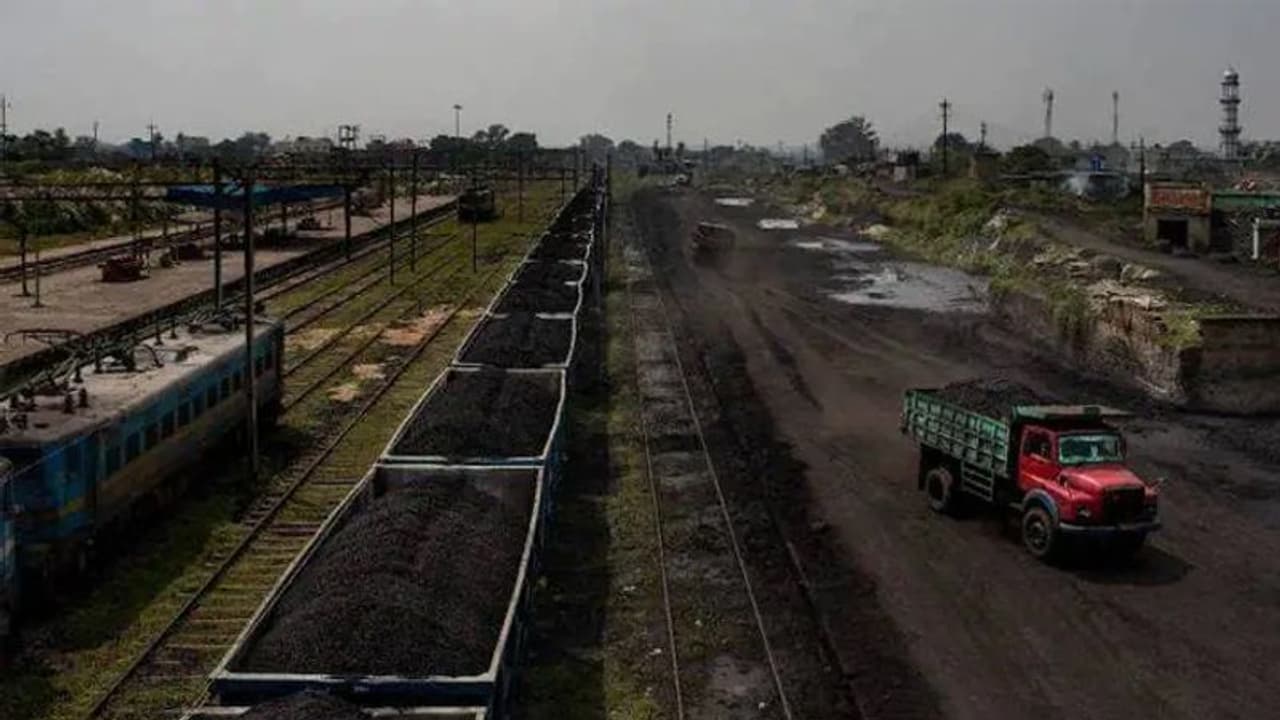 बिजली संकट के बीच कोल इंडिया ने दी Good News, प्रॉडक्शन 27% बढ़ा, यानी बत्ती नहीं, जल्द टेंशन होगी 'गुल'
