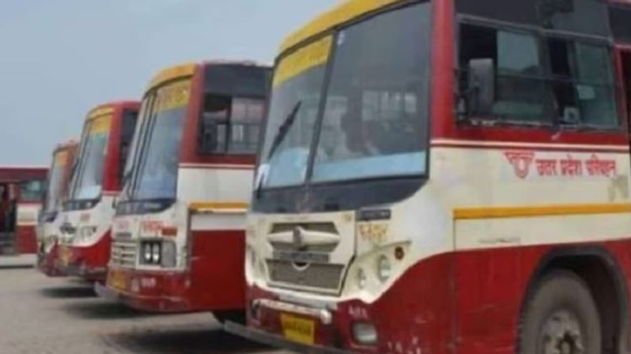 यूपी रोडवेज़ में एक हफ्ते बाद दिखेगी बदली हुई तस्वीर, पुरुषों के साथ महिला भी चलाएंगी बस यूपी रोडवेज़ में एक हफ्ते बाद दिखेगी बदली हुई तस्वीर, पुरुषों के साथ महिला भी चलाएंगी बस
