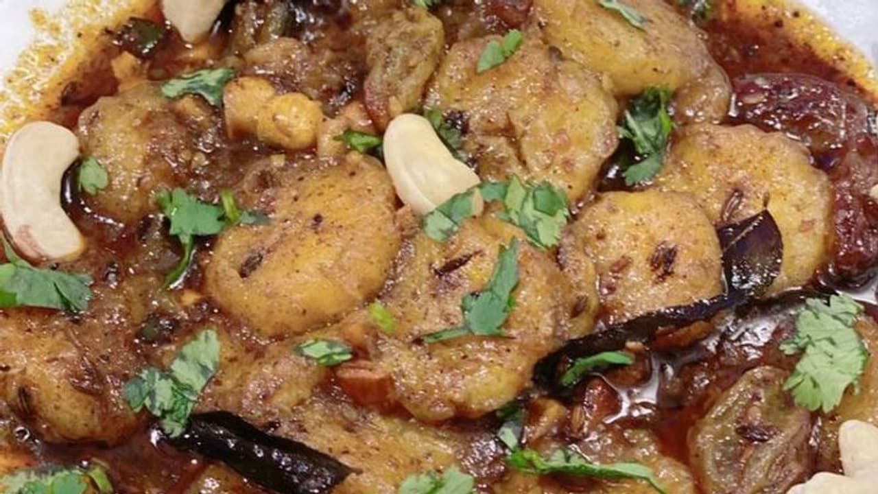 வாழைத்தண்டு பொரியல் இப்படி செஞ்சு பாருங்க.. பிடிக்காதவர்கள் கூட விரும்பி சாப்பிடுவாங்க! வாழைத்தண்டு பொரியல் இப்படி செஞ்சு பாருங்க.. பிடிக்காதவர்கள் கூட விரும்பி சாப்பிடுவாங்க!