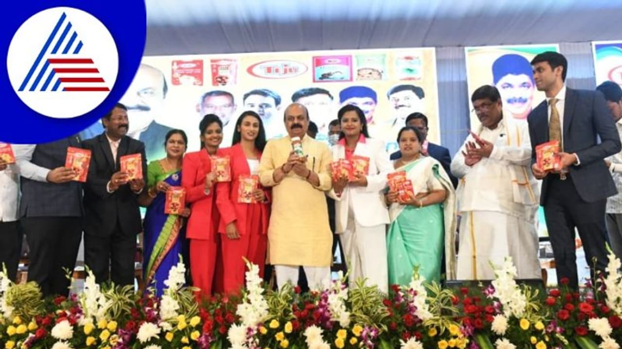 1 ಲಕ್ಷ ಉದ್ಯೋಗ ಸೃಷ್ಟಿಸುವ FMCG ಕ್ಲಸ್ಟರ್ ಯೋಜನೆ ಈ ವರ್ಷವೇ ಆರಂಭ: ಸಿಎಂ ಬೊಮ್ಮಾಯಿ 1 ಲಕ್ಷ ಉದ್ಯೋಗ ಸೃಷ್ಟಿಸುವ FMCG ಕ್ಲಸ್ಟರ್ ಯೋಜನೆ ಈ ವರ್ಷವೇ ಆರಂಭ: ಸಿಎಂ ಬೊಮ್ಮಾಯಿ