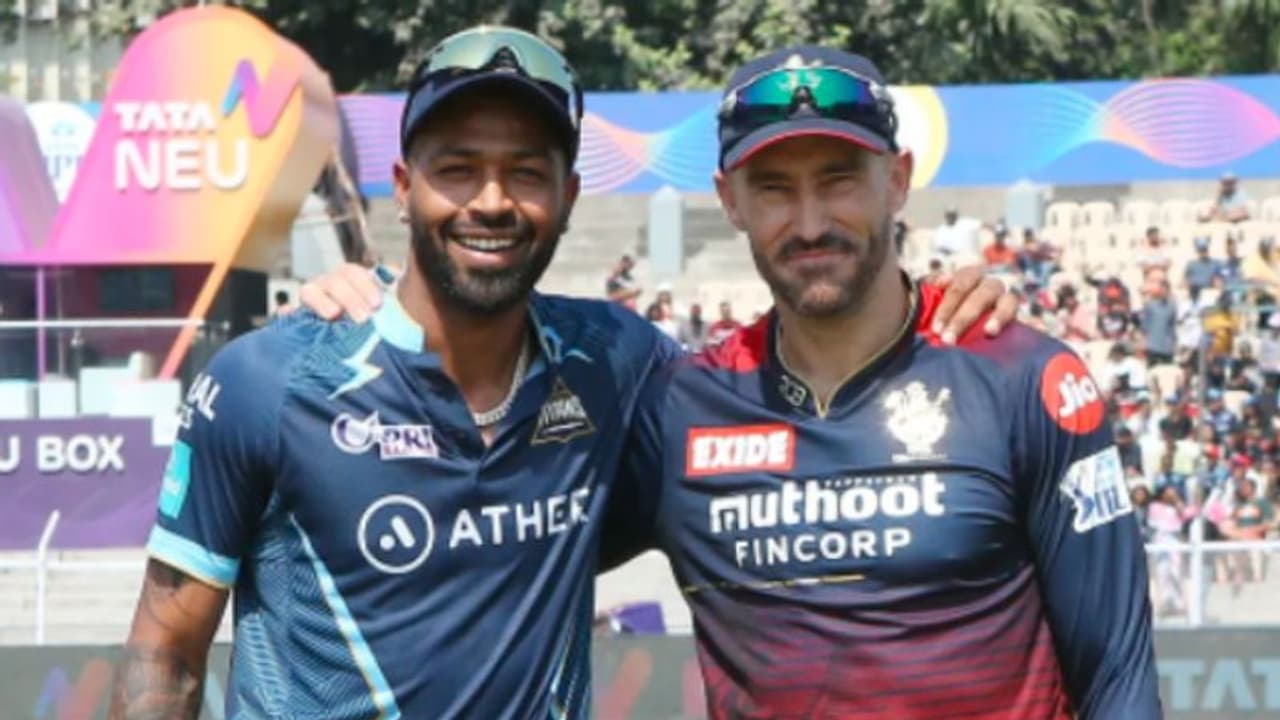 RCB vs GT দুই দলে পরিবর্তন, আরসিবির বিরুদ্ধে টস জিতে ব্য়াটিংয়ের সিদ্ধান্ত গুজরাটের RCB vs GT দুই দলে পরিবর্তন, আরসিবির বিরুদ্ধে টস জিতে ব্য়াটিংয়ের সিদ্ধান্ত গুজরাটের