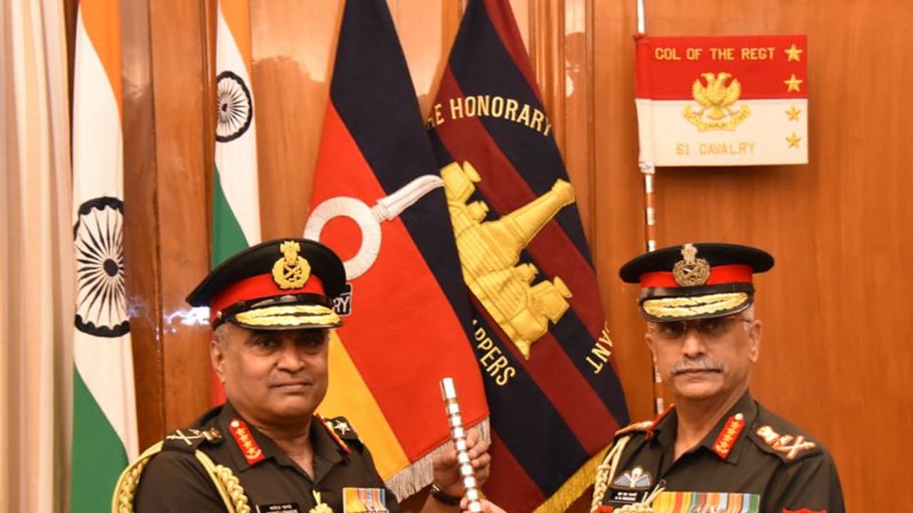 Manoj Pande : ఇండియన్ ఆర్మీ చీఫ్ గా బాధ్యతలు స్వీకరించిన జనరల్ మనోజ్ పాండే Manoj Pande : ఇండియన్ ఆర్మీ చీఫ్ గా బాధ్యతలు స్వీకరించిన జనరల్ మనోజ్ పాండే