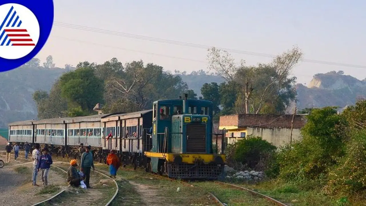 ರೈಲ್ವೇ ಪ್ರಯಾಣಿಕರಿಗೆ ಅನುಕೂಲಕ್ಕೆ 50 ಸಾವಿರಕ್ಕೂ ಹೆಚ್ಚು 'Karma Yogis' ನಿಯೋಜನೆ