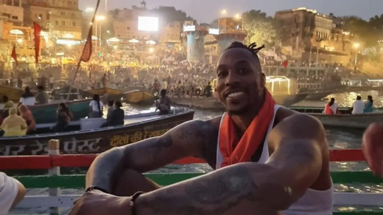 NBA star Dwight Howard rejuvenates in Varanasi, praises its magical reformation NBA star Dwight Howard rejuvenates in Varanasi, praises its magical reformation