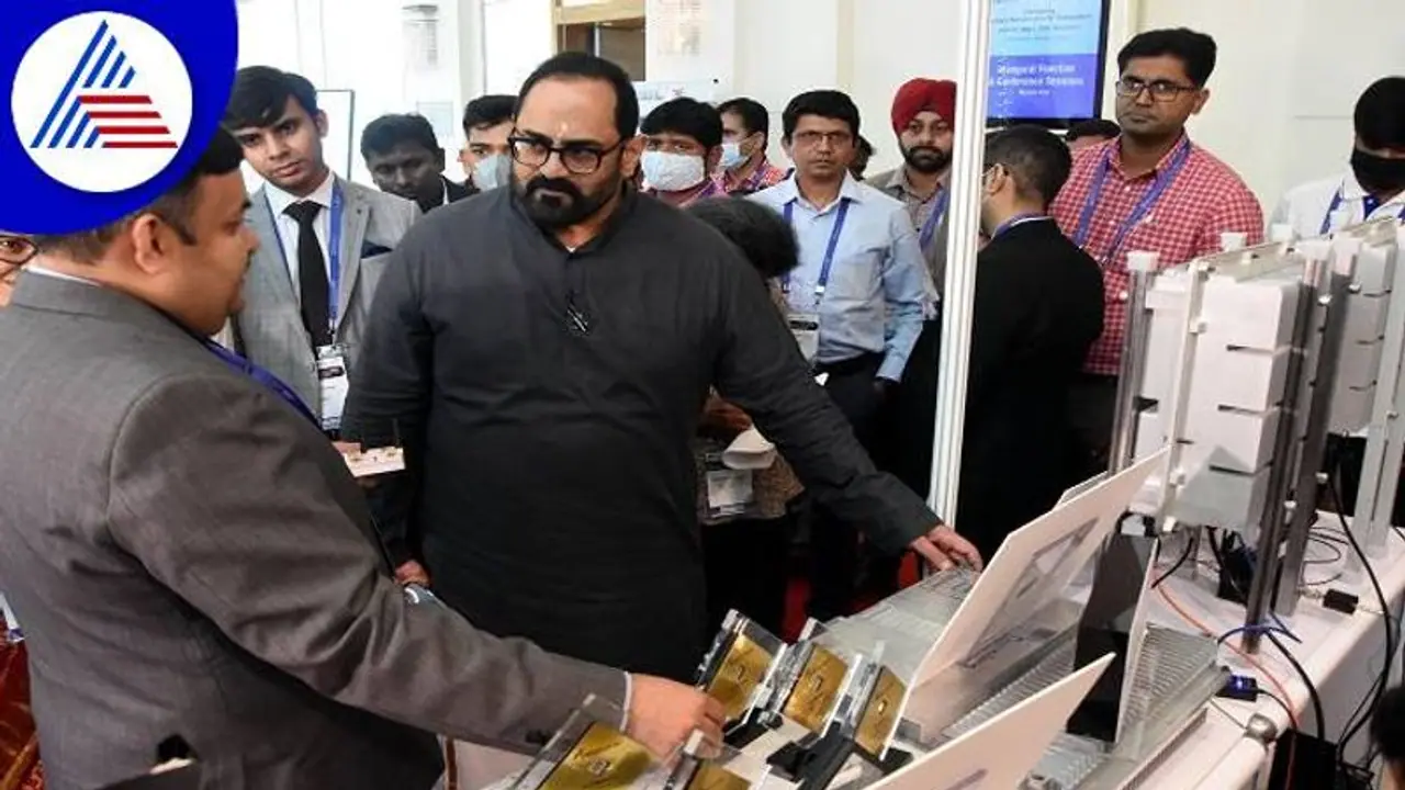 Semicon India 2022: ಸ್ಟಾರ್ಟ್ಅಪ್ ಕಂಪೆನಿಗಳ ಪ್ರತಿನಿಧಿಗಳೊಂದಿಗೆ ಆರ್ಸಿ ಸಂವಾದ Semicon India 2022: ಸ್ಟಾರ್ಟ್ಅಪ್ ಕಂಪೆನಿಗಳ ಪ್ರತಿನಿಧಿಗಳೊಂದಿಗೆ ಆರ್ಸಿ ಸಂವಾದ