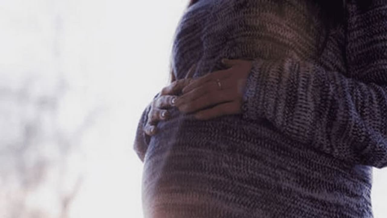 தனக்கு ஏற்ற ஜோடி நீ இல்லை.. ஆசிட்டில் எலி மருந்து கலந்து கர்ப்பிணி மனைவி கொலை.! தனக்கு ஏற்ற ஜோடி நீ இல்லை.. ஆசிட்டில் எலி மருந்து கலந்து கர்ப்பிணி மனைவி கொலை.!