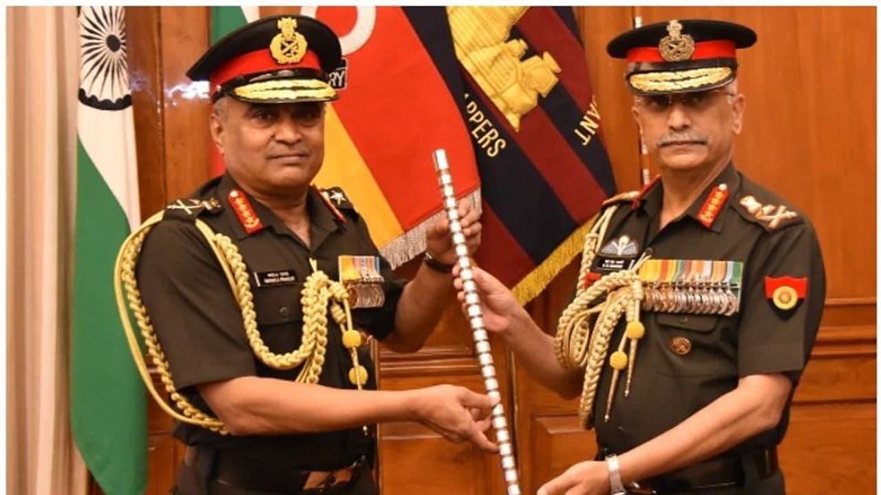 Manoj Pande : പ്രധാന ദൗത്യം സേനാ നവീകരണമെന്ന് ജനറല് മനോജ് പാണ്ഡെ; വെല്ലുവിളികളെ ശക്തിയുക്തം നേരിടും Manoj Pande : പ്രധാന ദൗത്യം സേനാ നവീകരണമെന്ന് ജനറല് മനോജ് പാണ്ഡെ; വെല്ലുവിളികളെ ശക്തിയുക്തം നേരിടും