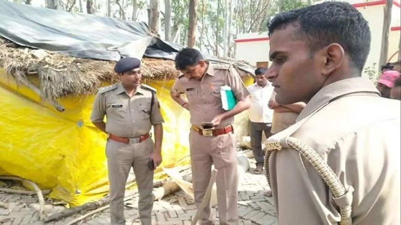 सीतापुर में फावड़े से काटकर बुजुर्ग मजदूर की हत्या, इस एंगल पर भी जांच कर रही है पुलिस सीतापुर में फावड़े से काटकर बुजुर्ग मजदूर की हत्या, इस एंगल पर भी जांच कर रही है पुलिस