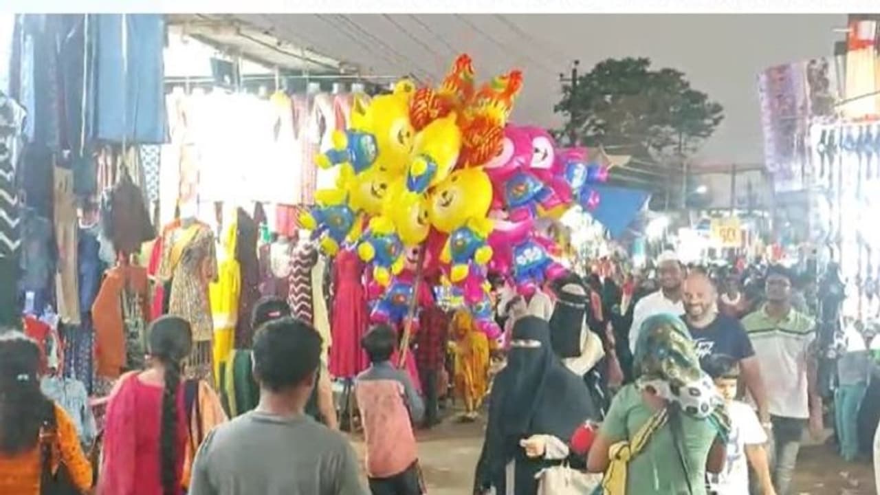 Ramadan Festival ಭರ್ಜರಿ ವ್ಯಾಪಾರ ಕಾಣ್ತಿರೋ ಭಟ್ಕಳದ ರಂಜಾನ್ ಮಾರ್ಕೆಟ್ Ramadan Festival ಭರ್ಜರಿ ವ್ಯಾಪಾರ ಕಾಣ್ತಿರೋ ಭಟ್ಕಳದ ರಂಜಾನ್ ಮಾರ್ಕೆಟ್