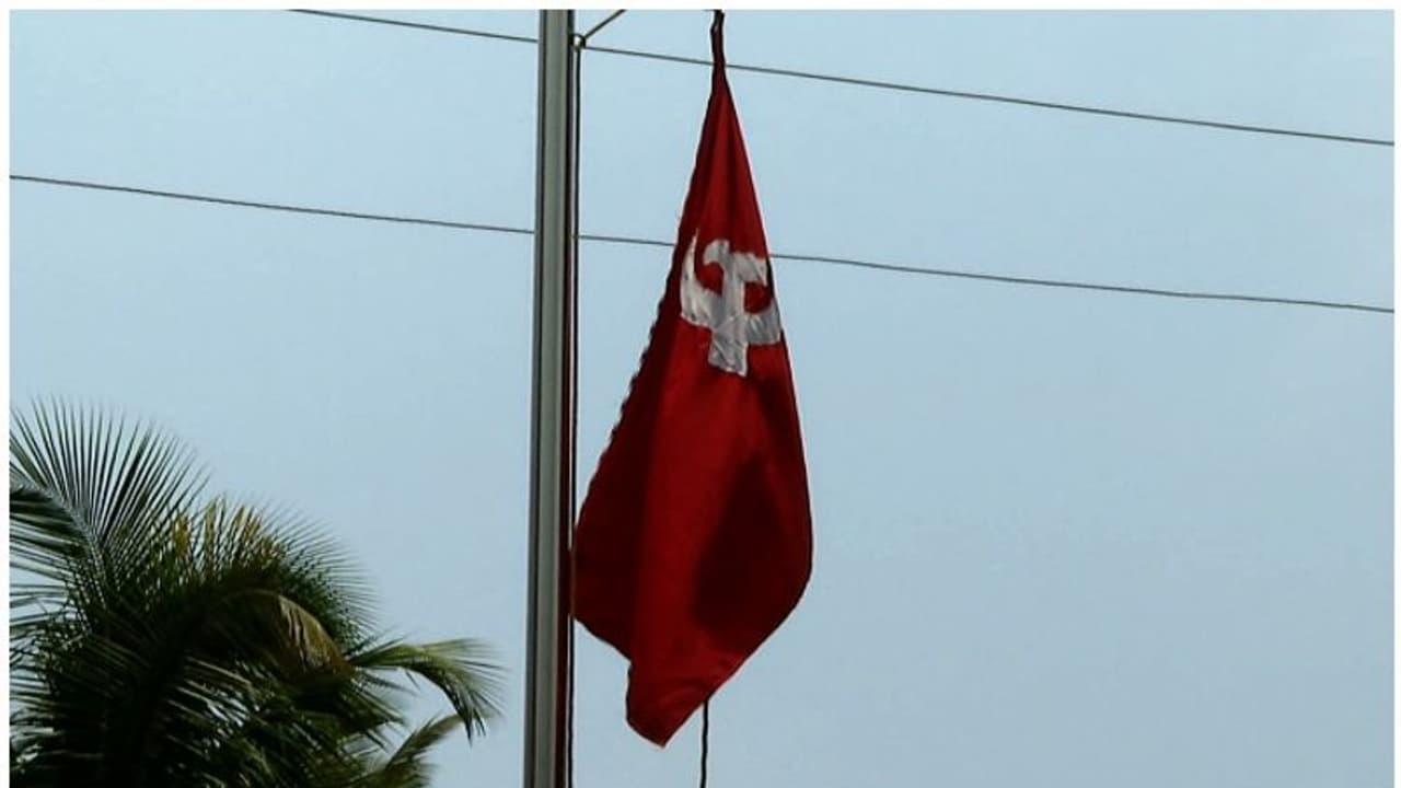 കുട്ടനാട്ടിൽ സിപിഎമ്മിൽ പ്രതിസന്ധി; പാര്‍ട്ടിയില്‍ നിന്നും രാജിവയ്ക്കുന്നവരുടെ എണ്ണത്തില്‍ വര്‍ദ്ധനയെന്ന് 