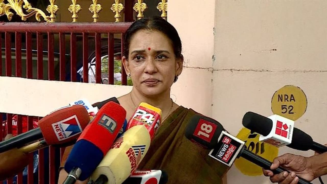 കമ്മിറ്റി ശുപാർശ അംഗീകരിച്ചില്ല, അച്ചടക്കനടപടിക്ക് ഉത്തരവാദിത്തമുണ്ട്; 'അമ്മ'യ്ക്കെതിരെ മാല പാര്വ്വതി കമ്മിറ്റി ശുപാർശ അംഗീകരിച്ചില്ല, അച്ചടക്കനടപടിക്ക് ഉത്തരവാദിത്തമുണ്ട്; 'അമ്മ'യ്ക്കെതിരെ മാല പാര്വ്വതി