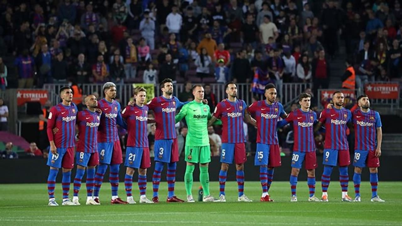 ലെവന്ഡോസ്കി എത്തിയേക്കും; ബാഴ്സലോണ സാമ്പത്തിക ഞെരുക്കത്തില് നിന്ന് കരകയറുന്നു ലെവന്ഡോസ്കി എത്തിയേക്കും; ബാഴ്സലോണ സാമ്പത്തിക ഞെരുക്കത്തില് നിന്ന് കരകയറുന്നു