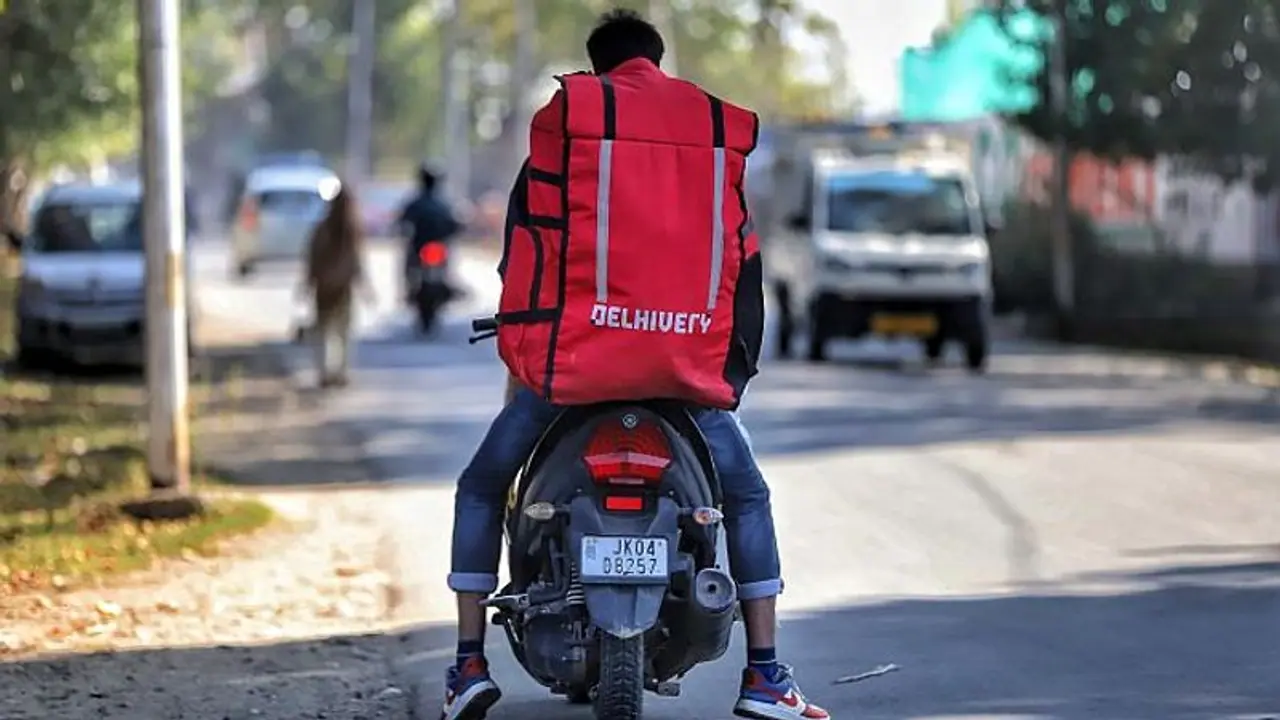 Delhivery to take LIC route for IPO and reduce issue size?