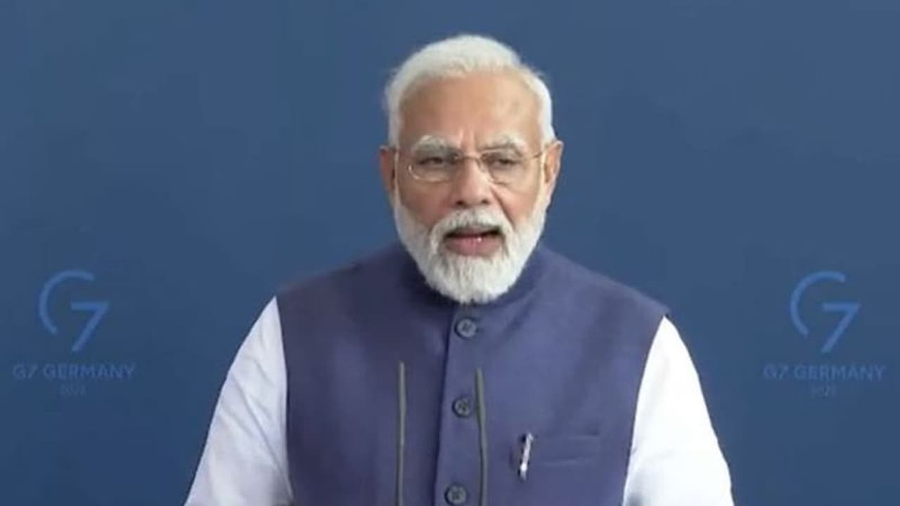 ప్రధాని మోడీ పర్యటనకు ముందు.. కీలక సబ్మెరైన ప్రాజెక్టు నుంచి తప్పుకున్న ఫ్రాన్స్.. కారణం ఇదేనంటా..! ప్రధాని మోడీ పర్యటనకు ముందు.. కీలక సబ్మెరైన ప్రాజెక్టు నుంచి తప్పుకున్న ఫ్రాన్స్.. కారణం ఇదేనంటా..!