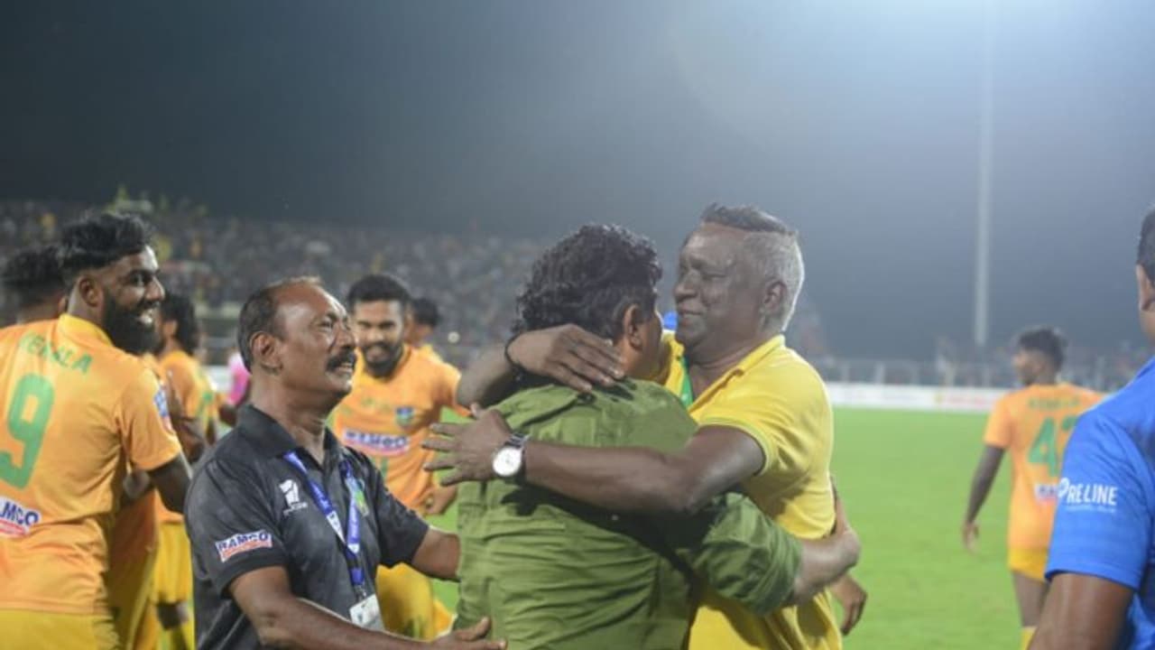 Santosh Trophy : സന്തോഷ് ട്രോഫി കിരീടം പെരുന്നാള്‍ സമ്മാനം, ആരാധക‍ര്‍ക്ക് നന്ദി: ബിനോ ജോർജ് 