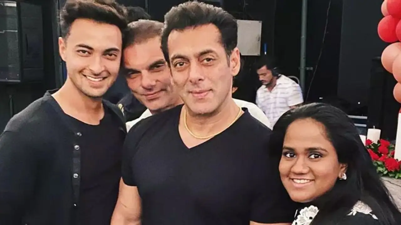 सलमान खान ने बहन को सौंपी ईद पार्टी की जिम्मेदारी, जश्न में शामिल होंगे सेलेब्स, ये है वेन्यू और मेन्यू