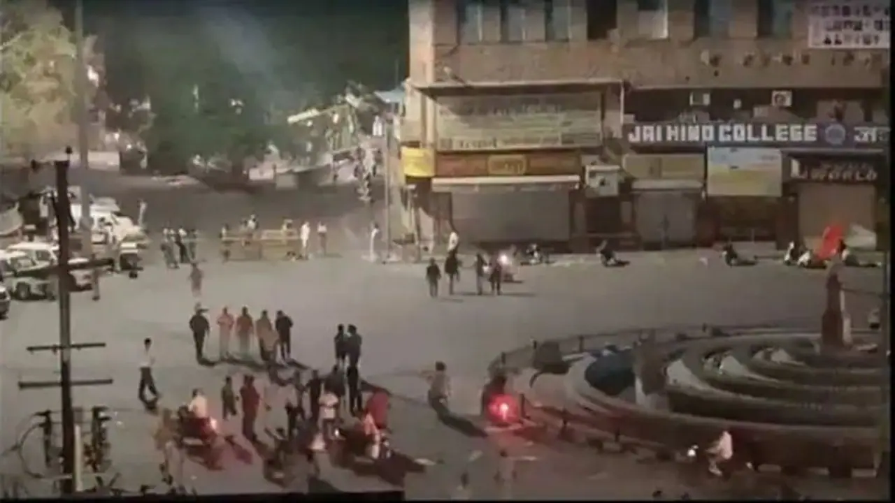 Jodhpur Violence ರಂಜಾನ್‌ ವೇಳೆ ಕೇಸರಿ ಧ್ವಜ ತೆಗೆದು ಈದ್‌ ಧ್ವಜ ಹಾಕಿದ್ದಕ್ಕೆ ಕಿಡಿ, ಜೋಧಪುರದಲ್ಲಿ ಕೋಮುಗಲಭೆ!