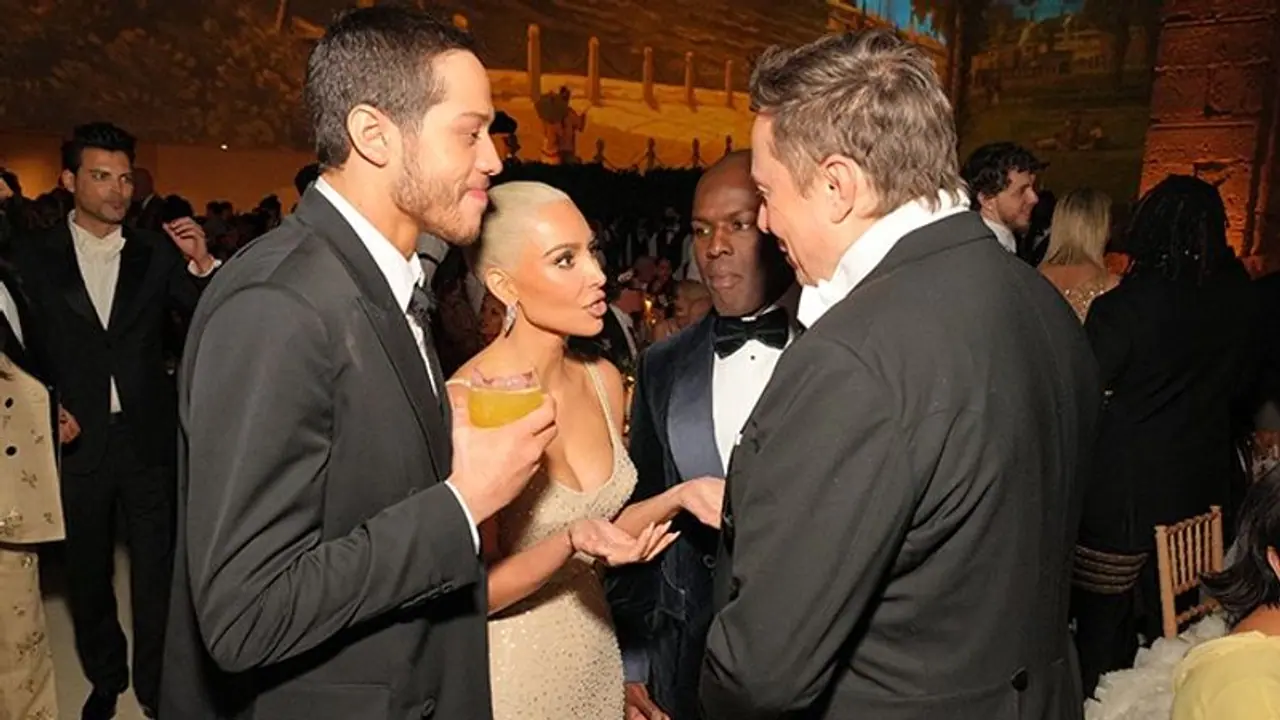 What's cooking? Billionaires Kim Kardashian, Elon Musk chat up at Met Gala 2022