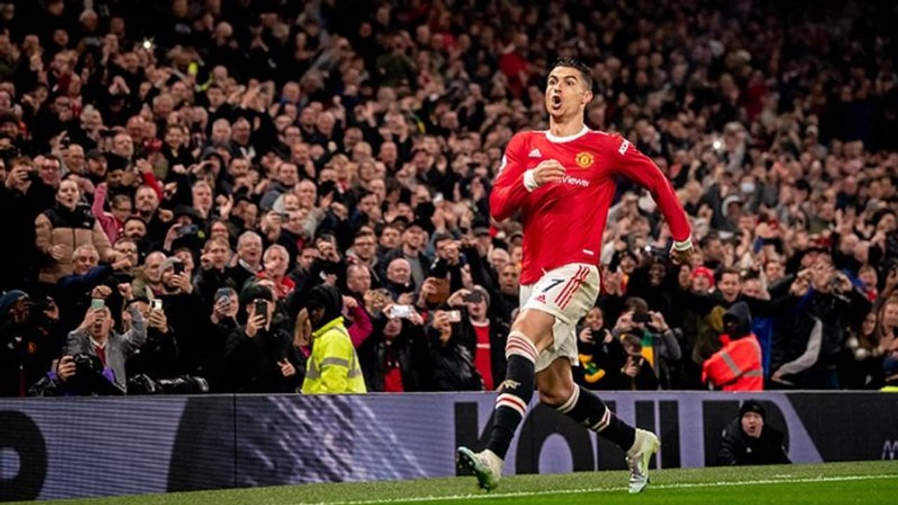 രണ്ട് വർഷം, 275 ദശലക്ഷം യൂറോ! സൗദി ക്ലബിന്റെ ഹിമാലയന് ഓഫര് റൊണാള്ഡോ തള്ളി റിപ്പോര്ട്ട് രണ്ട് വർഷം, 275 ദശലക്ഷം യൂറോ! സൗദി ക്ലബിന്റെ ഹിമാലയന് ഓഫര് റൊണാള്ഡോ തള്ളി റിപ്പോര്ട്ട്