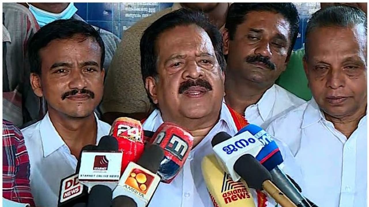 'നൂറ് സീറ്റെന്ന രാജീവിന്റെ പ്രസ്താവന സ്വപ്നം മാത്രം', കെ വി തോമസിന് മറുപടിയില്ലെന്നും ചെന്നിത്തല 'നൂറ് സീറ്റെന്ന രാജീവിന്റെ പ്രസ്താവന സ്വപ്നം മാത്രം', കെ വി തോമസിന് മറുപടിയില്ലെന്നും ചെന്നിത്തല