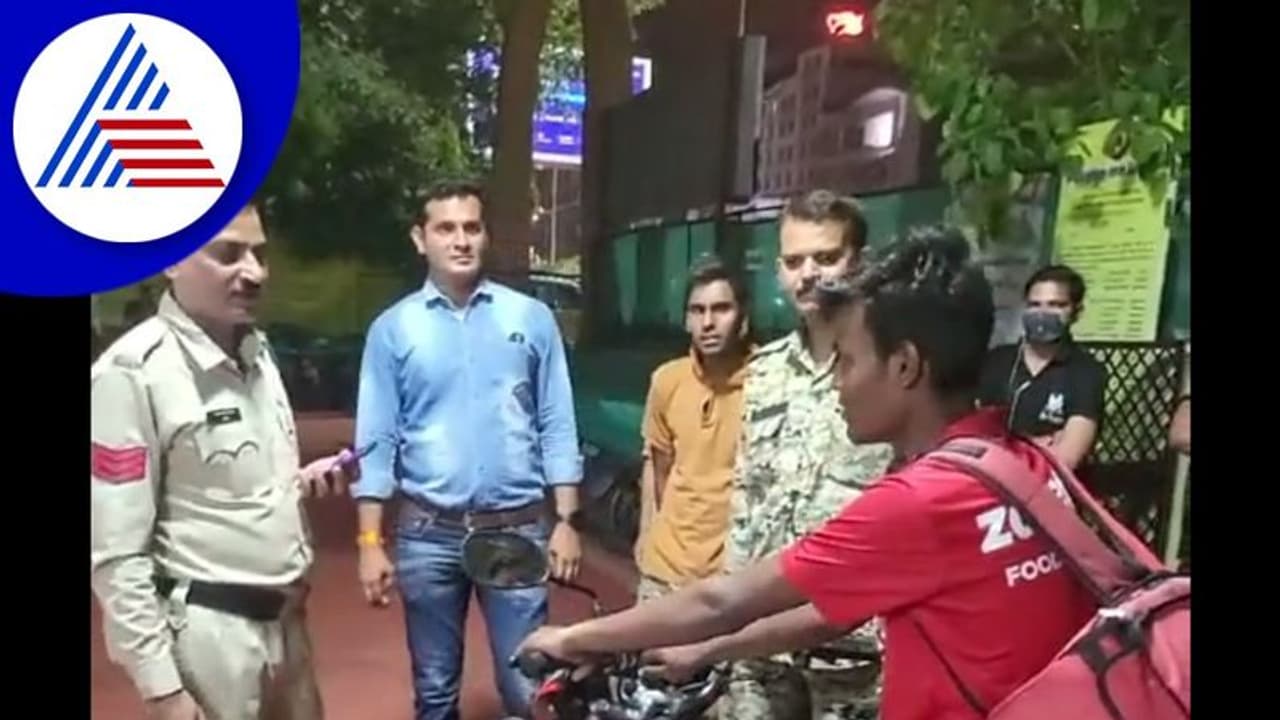 ಸೈಕಲ್‌ನಲ್ಲಿ ಫುಡ್‌ ಡೆಲಿವರಿ ಮಾಡ್ತಿದ್ದವನಿಗೆ ಬೈಕ್‌ ತೆಗ್ದು ಕೊಟ್ಟ ಪೊಲೀಸರು