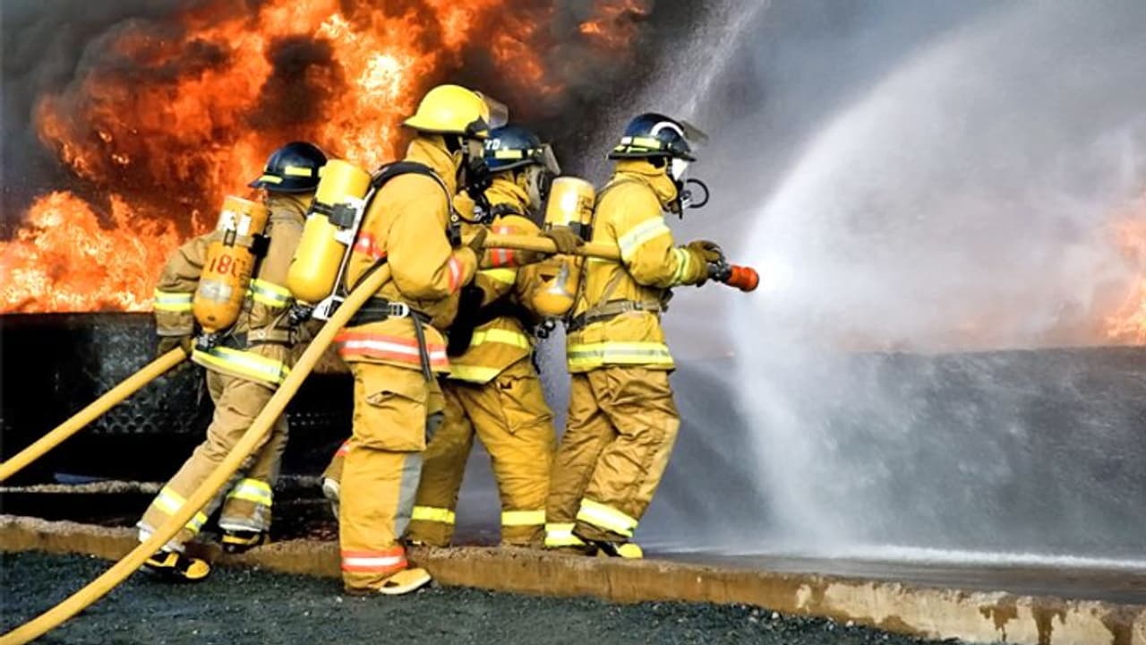 Firefighters Day 2022: कब मनाया जाता है फायरफाइटर्स डे, आखिर क्यों इस दिन याद किए जाते हैं सेंट फ्लोरियन Firefighters Day 2022: कब मनाया जाता है फायरफाइटर्स डे, आखिर क्यों इस दिन याद किए जाते हैं सेंट फ्लोरियन