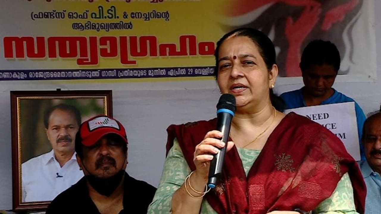 Breaking News: ഉമ തോമസ് തൃക്കാക്കരയിലെ യുഡിഎഫ് സ്ഥാനാർത്ഥിയാവും Breaking News: ഉമ തോമസ് തൃക്കാക്കരയിലെ യുഡിഎഫ് സ്ഥാനാർത്ഥിയാവും