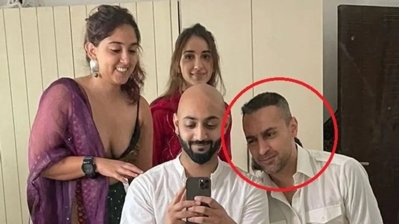 Is that Imran Khan in Aamir Khan’s daughter Ira Khan’s Eid party pic?