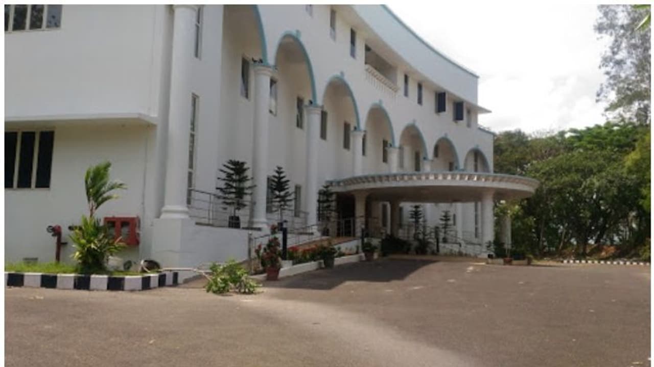 ഗുലാത്തി ഇൻസ്റ്റിറ്റ്യൂട്ട് ഓഫ് ഫിനാൻസ് ആന്റ് ടാക്സേഷൻ; സർട്ടിഫിക്കറ്റ് പ്രോഗ്രാം അപേക്ഷ ഗുലാത്തി ഇൻസ്റ്റിറ്റ്യൂട്ട് ഓഫ് ഫിനാൻസ് ആന്റ് ടാക്സേഷൻ; സർട്ടിഫിക്കറ്റ് പ്രോഗ്രാം അപേക്ഷ