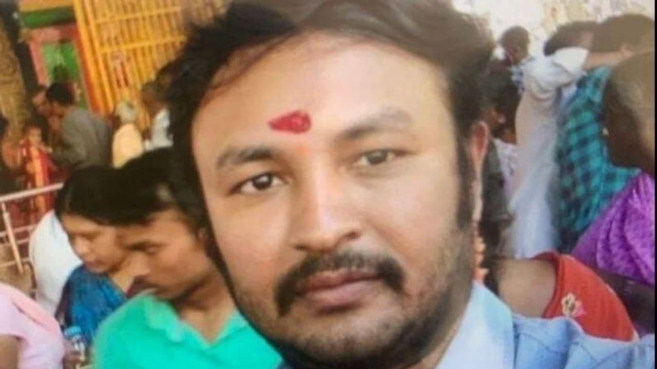 ಅಮಾಯಕ ಯುವತಿಗೆ ಆ್ಯಸಿಡ್ ಹಾಕಿ ವಿಕೃತಿ ಮೆರೆದಿದ್ದ ನಾಗನಿಗೆ ವಿಧಿಯ ಶಿಕ್ಷೆ..! ಅಮಾಯಕ ಯುವತಿಗೆ ಆ್ಯಸಿಡ್ ಹಾಕಿ ವಿಕೃತಿ ಮೆರೆದಿದ್ದ ನಾಗನಿಗೆ ವಿಧಿಯ ಶಿಕ್ಷೆ..!