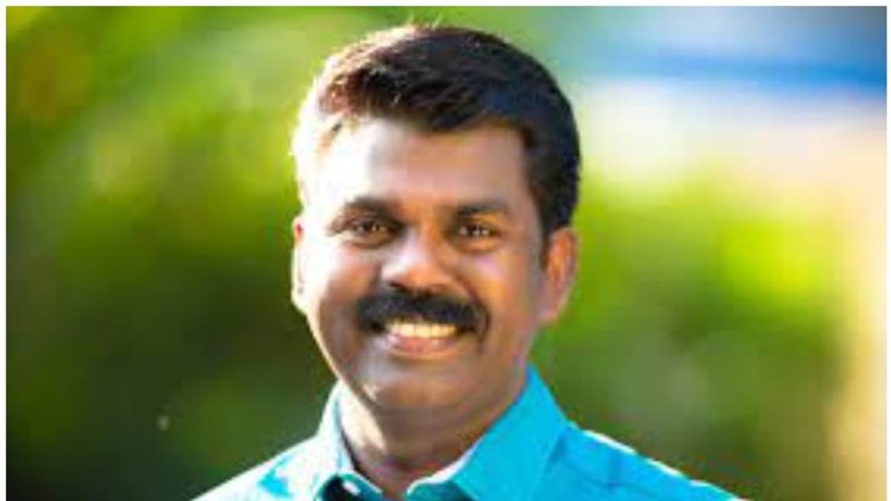 Thrikkakara by election : 'അബദ്ധം പറ്റി'; തൃക്കാക്കരയിലെ സ്ഥാനാർത്ഥിത്വം, പോസ്റ്റ് പിൻവലിച്ച് ശ്രീനിജൻ എംഎൽഎ