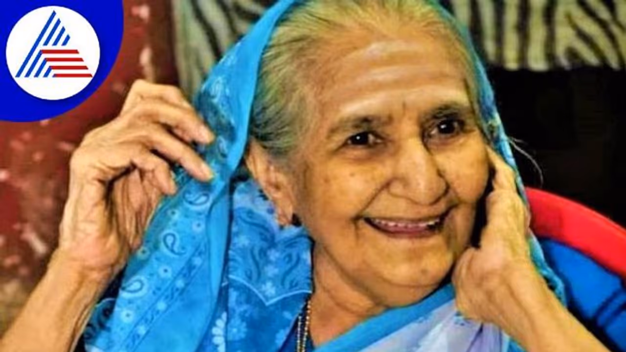 Dharwad: ಏಣಗಿ ಬಾಳಪ್ಪನವರ ಬಾಳಸಂಗಾತಿ ಲಕ್ಷ್ಮೀಬಾಯಿ ಇನ್ನಿಲ್ಲ Dharwad: ಏಣಗಿ ಬಾಳಪ್ಪನವರ ಬಾಳಸಂಗಾತಿ ಲಕ್ಷ್ಮೀಬಾಯಿ ಇನ್ನಿಲ್ಲ