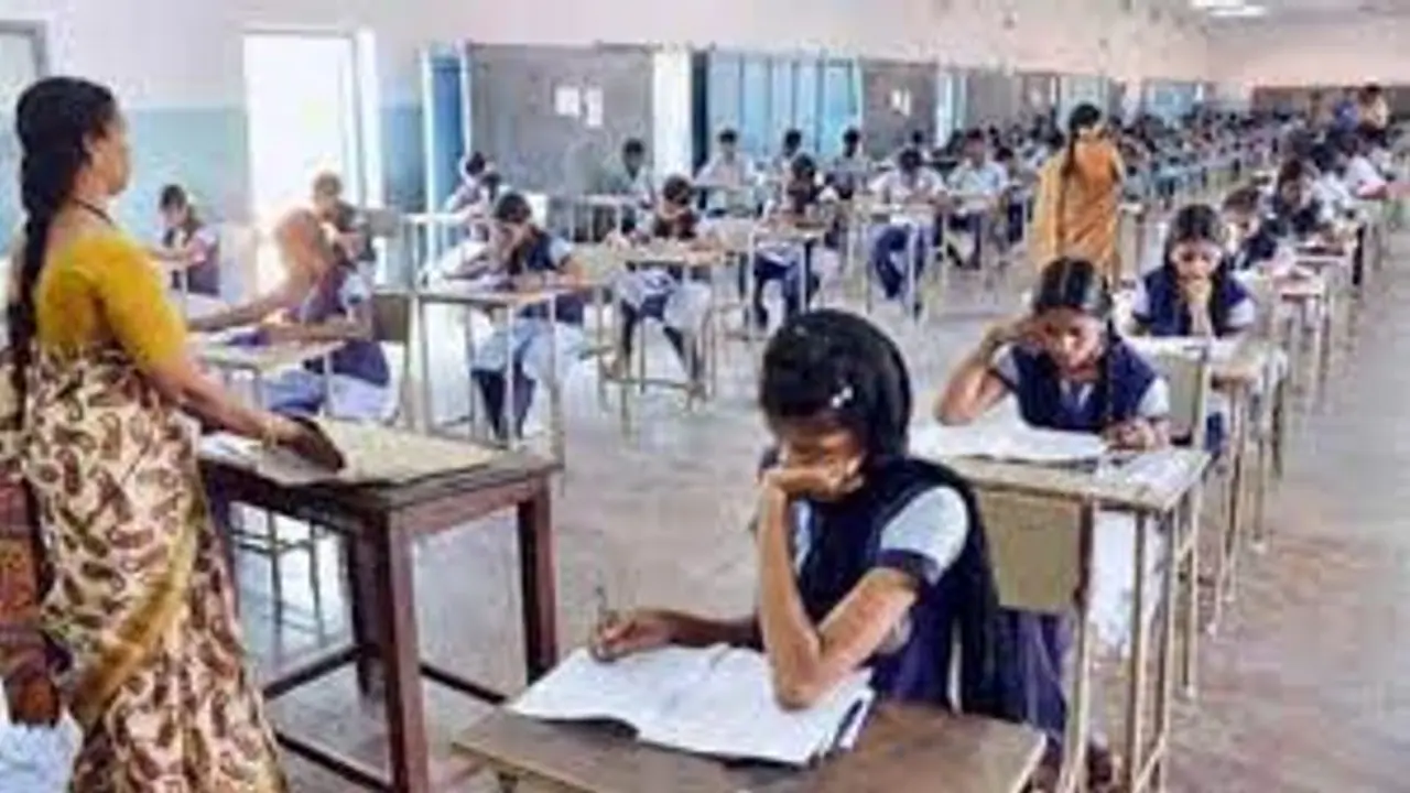 RE EXAM: 10 ஆம் வகுப்பு தேர்வில் தோல்வி அடைந்தவர்களுக்கு மறு தேர்வு எப்போது.? மார்க் சீட் எப்போது கிடைக்கும்.?