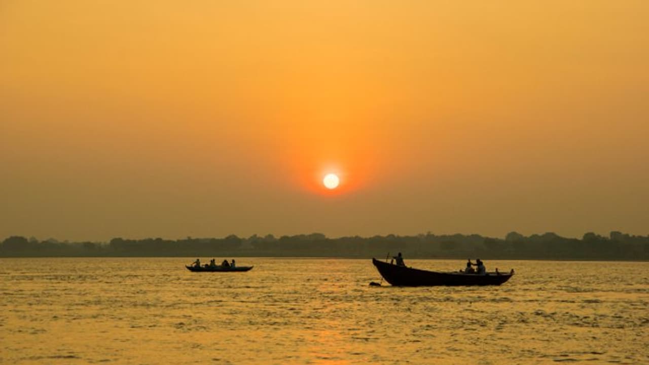 এদিনে গঙ্গা পুজো করলে সমস্ত পাপ মুক্ত হয়, জেনে নিন গঙ্গা সপ্তমী কখন, পুজোর পদ্ধতি, শুভ সময় ও গুরুত্ব