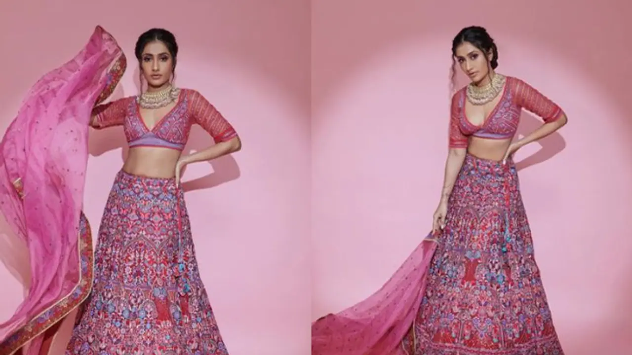 IPL 2022: Yuzvendra Chahal's wife Dhanashree Verma looks stunning in her new lehenga look IPL 2022: Yuzvendra Chahal's wife Dhanashree Verma looks stunning in her new lehenga look
