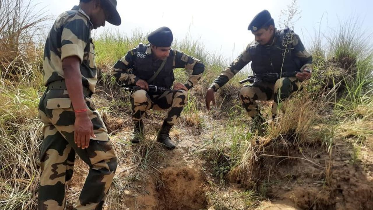 ಪಾಕ್‌ ಉಗ್ರರ ಸುರಂಗ ಪತ್ತೆಗೆ ಡ್ರೋನ್‌ ರಾಡಾರ್‌ ನಿಯೋಜಿಸಿದ ಬಿಎಸ್‌ಎಫ್‌
