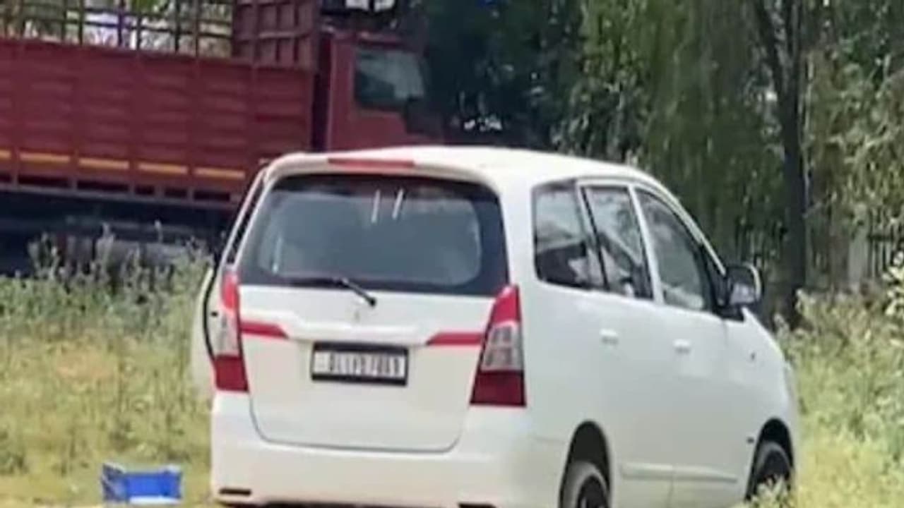 పాక్ నుంచి తెలంగాణకు ఆయుధాలు .. హర్యానాలో కుట్ర భగ్నం, నలుగురు ఖలిస్తాన్ ఉగ్రవాదులు అరెస్ట్ పాక్ నుంచి తెలంగాణకు ఆయుధాలు .. హర్యానాలో కుట్ర భగ్నం, నలుగురు ఖలిస్తాన్ ఉగ్రవాదులు అరెస్ట్