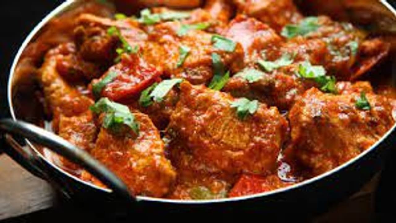 Cooking Chicken : ചിക്കൻ വാങ്ങിക്കുമ്പോഴും തയ്യാറാക്കുമ്പോഴും ഇക്കാര്യങ്ങള് ശ്രദ്ധിക്കണേ... Cooking Chicken : ചിക്കൻ വാങ്ങിക്കുമ്പോഴും തയ്യാറാക്കുമ്പോഴും ഇക്കാര്യങ്ങള് ശ്രദ്ധിക്കണേ...