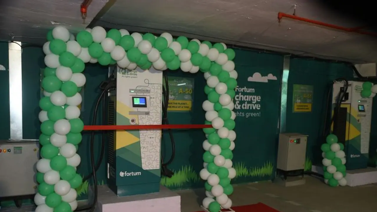 EV charging ಬೆಂಗಳೂರಲ್ಲಿ ಆರಂಭಗೊಳ್ಳುತ್ತಿದೆ 50 ಎಲೆಕ್ಟ್ರಿಕ್ ವಾಹನ ಚಾರ್ಚಿಂಗ್ ಪಾಯಿಂಟ್!