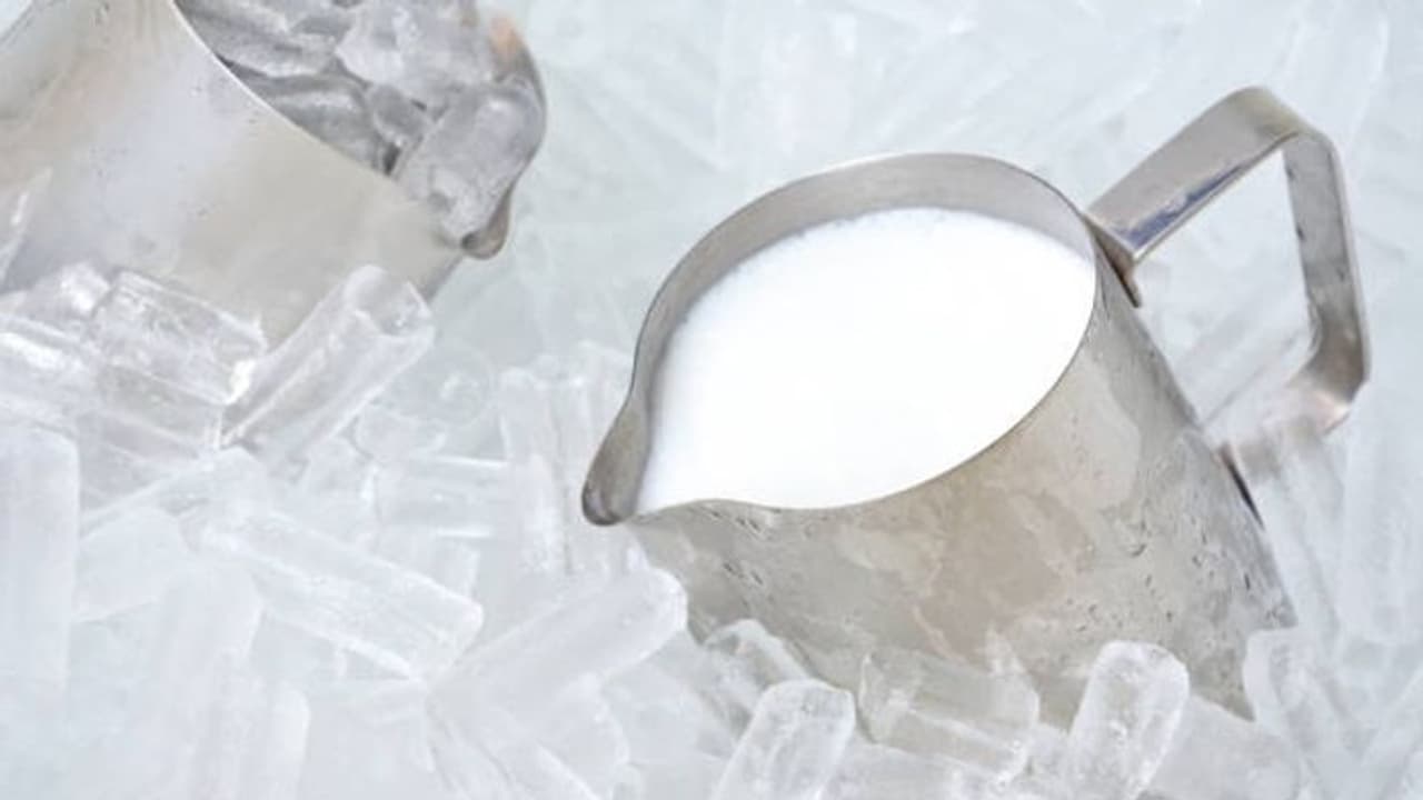 ഓണത്തിന് കേരളത്തിലേക്ക് മറ്റ് സംസ്ഥാനങ്ങളിൽ നിന്ന് 46.91 ലക്ഷം ലിറ്റര് പാല്, പരിശോധനയിൽ കണ്ടെത്തിയത് മായവും ഓണത്തിന് കേരളത്തിലേക്ക് മറ്റ് സംസ്ഥാനങ്ങളിൽ നിന്ന് 46.91 ലക്ഷം ലിറ്റര് പാല്, പരിശോധനയിൽ കണ്ടെത്തിയത് മായവും