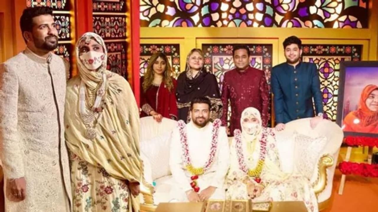 AR Rahman Daughter Khatija : എ ആർ റഹ്മാന്റെ മകൾ ഖദീജ വിവാഹിതയായി AR Rahman Daughter Khatija : എ ആർ റഹ്മാന്റെ മകൾ ഖദീജ വിവാഹിതയായി
