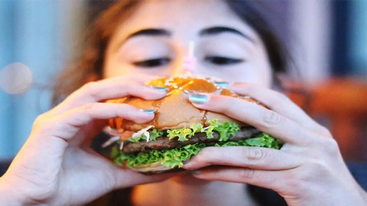 International No Diet Day पर डाइट शाइट छोड़ ऐसे खाएं अपनी पसंद की जीचें, ना बढ़ेगा वजन ना होगा कोई गिल्ट