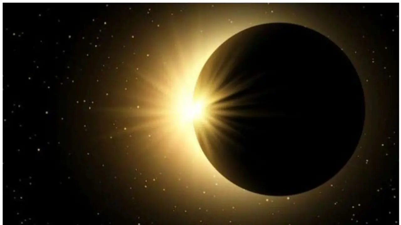 Skygazers to witness total lunar eclipse on November 8; check time, place and more here 