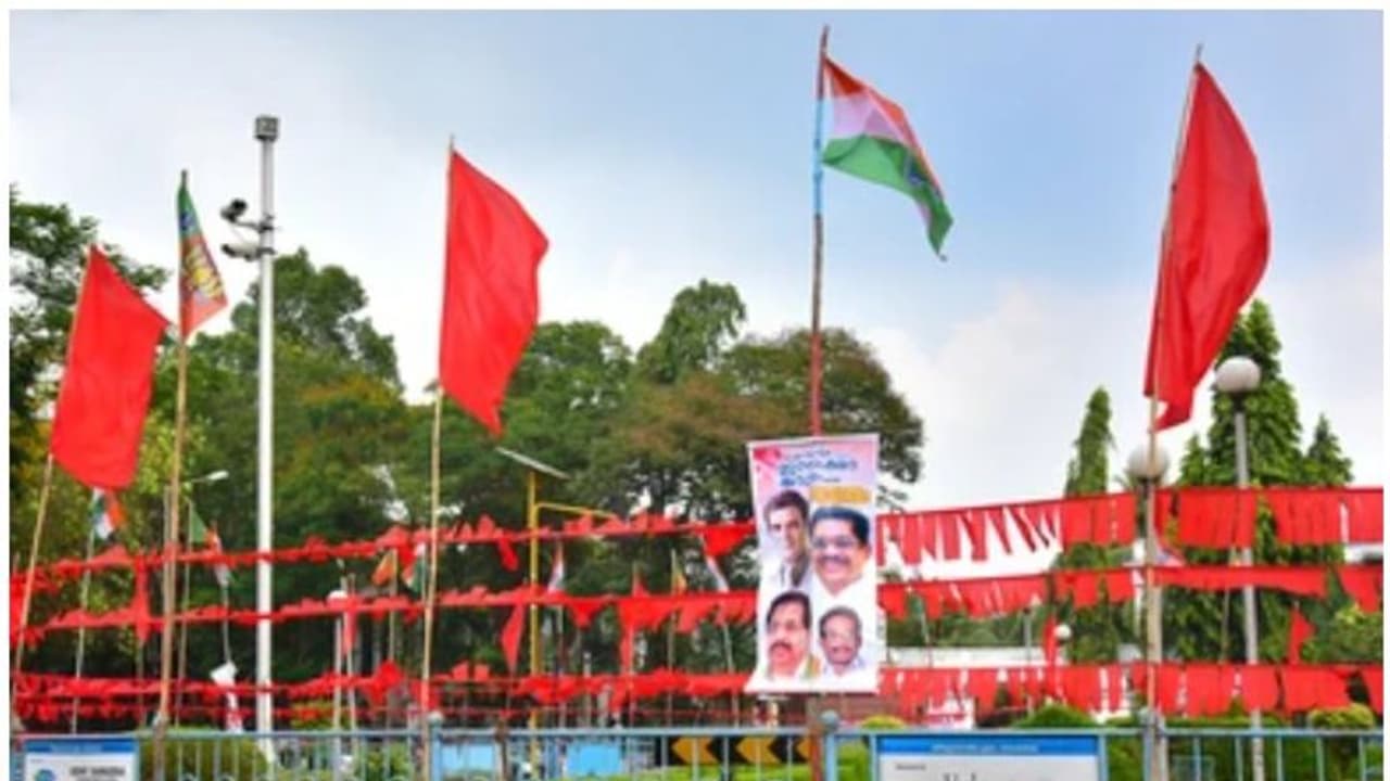 പാതയോരങ്ങളിലെ കൊടി തോരണങ്ങൾക്ക് നിയന്ത്രണം; മാർഗനിർദ്ദേശം പുറത്തിറക്കി സംസ്ഥാന സർക്കാർ