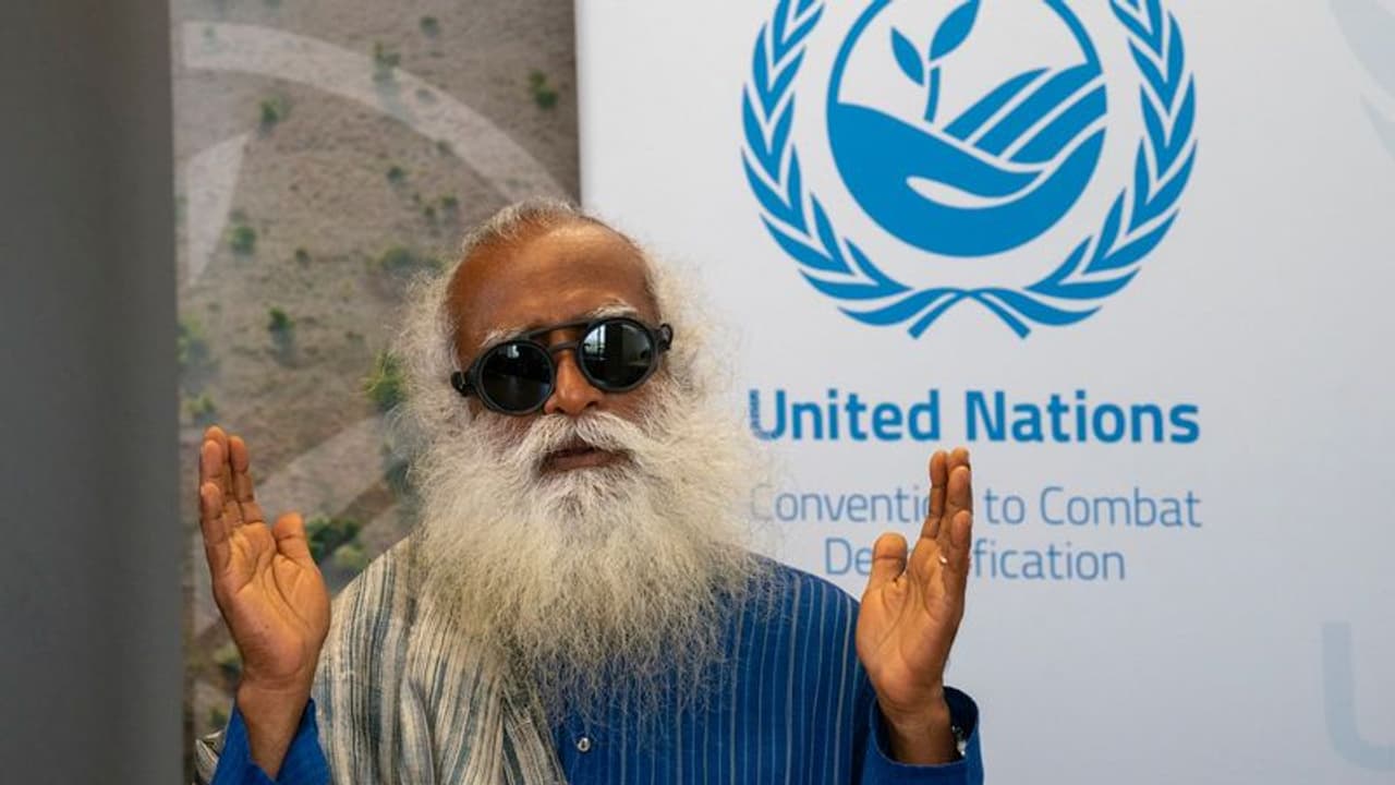 ஐ.நா சுற்றுச்சூழல் மாநாட்டில் சிறப்புரையாற்றும் சத்குரு..! 195 நாடுகளின் தலைவர்கள் பங்கேற்பு ஐ.நா சுற்றுச்சூழல் மாநாட்டில் சிறப்புரையாற்றும் சத்குரு..! 195 நாடுகளின் தலைவர்கள் பங்கேற்பு