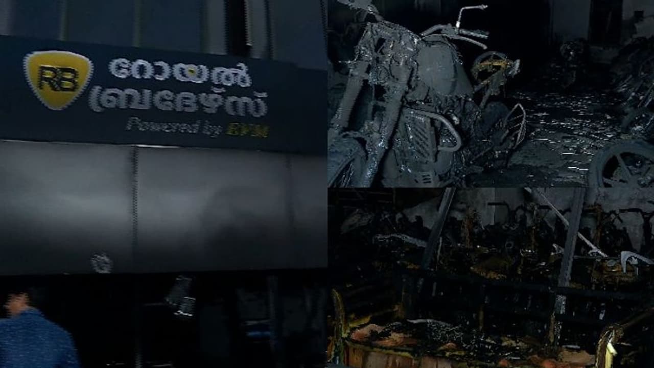 ഉദ്ഘാടനത്തിന് തൊട്ടുമുൻപ് തിരുവനന്തപുരത്ത് ബൈക്ക് കടയിൽ തീപിടിത്തം; 32 വാഹനങ്ങൾ കത്തിനശിച്ചു