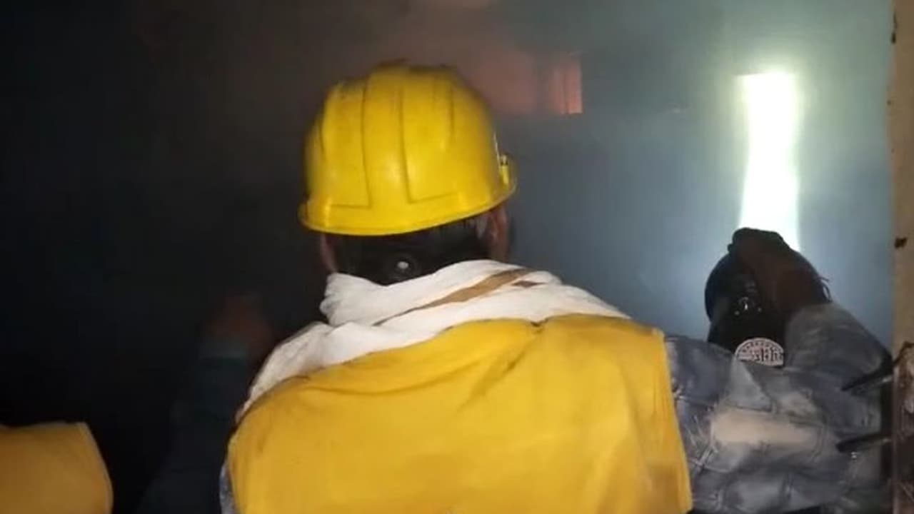 जयपुर में भीषण हादसा: सुबह सुबह आग ने ऐसा तांडव मचाया पलभर में सब जलकर खाक, लपटों में घिरे बेबस लोग चीखते रहे