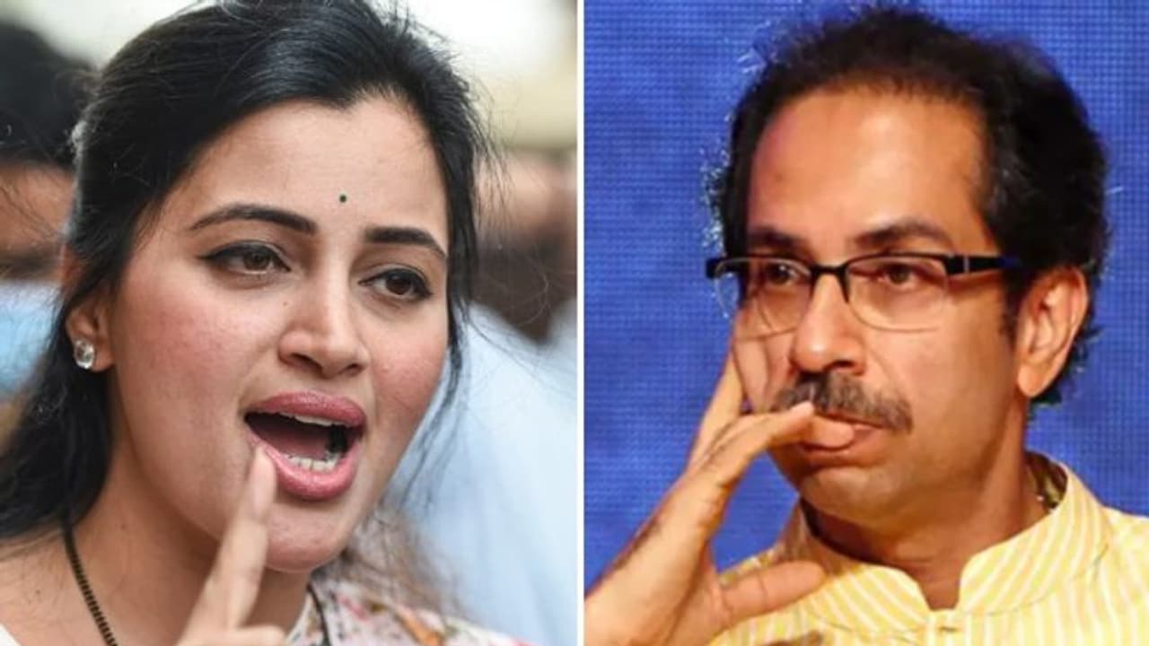 नवनीत राणा ने दिया खुला चैलेंज, 'मैं उद्धव ठाकरे के खिलाफ लडूंगी चुनाव, हिम्मत हो तो कहीं से भी सामने आ जाना'